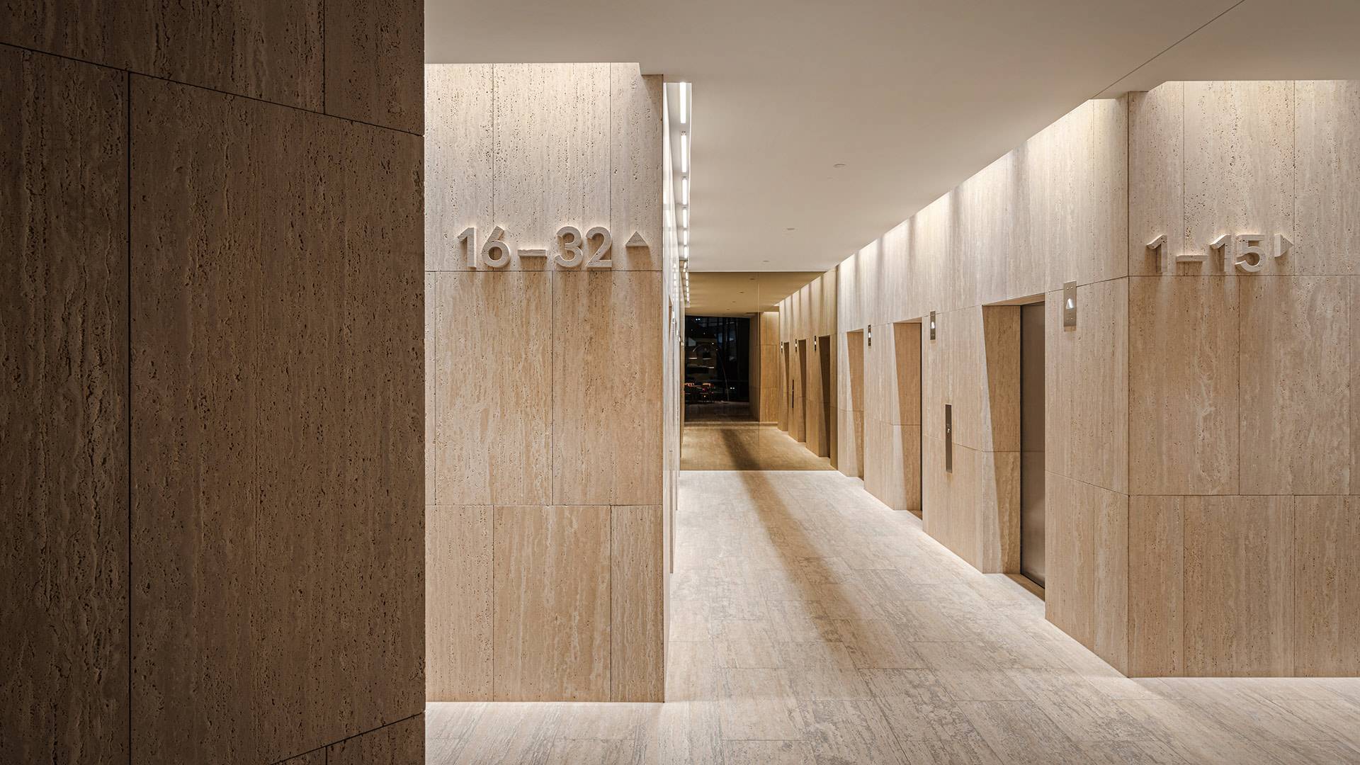 12 Creek St Lobby