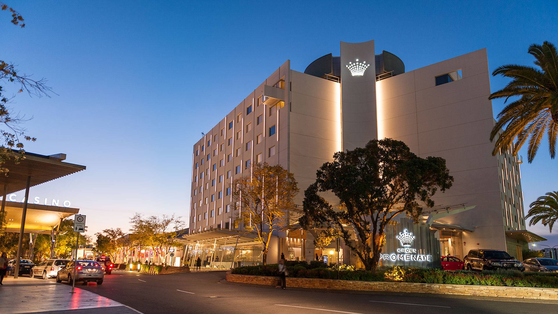 Crown Promenade Hotel features Beam high-powered linear luminaires mounted on the façade. Beam at 80W per meter provides striking vertical marker illumination, visible from afar.