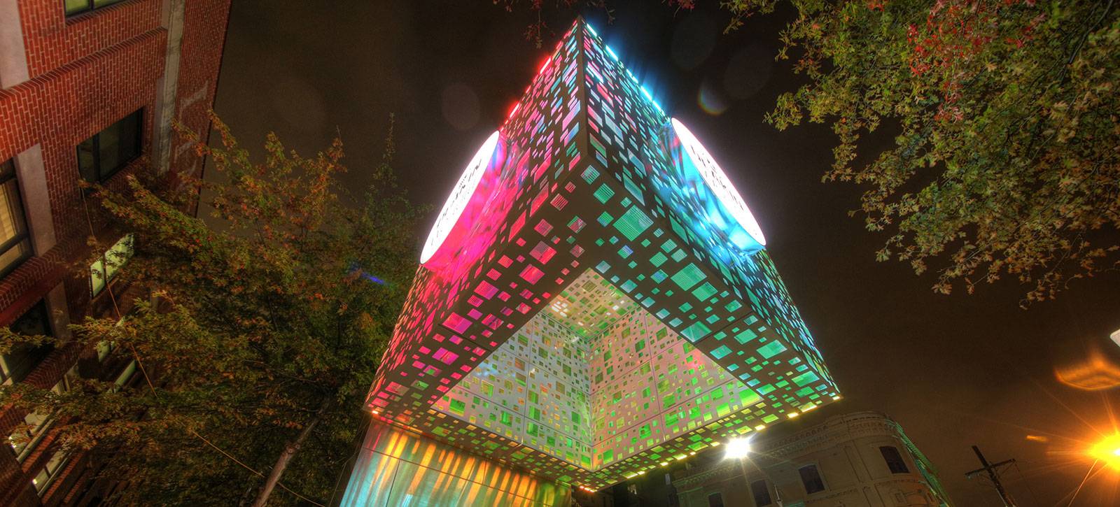 Deakin Cube