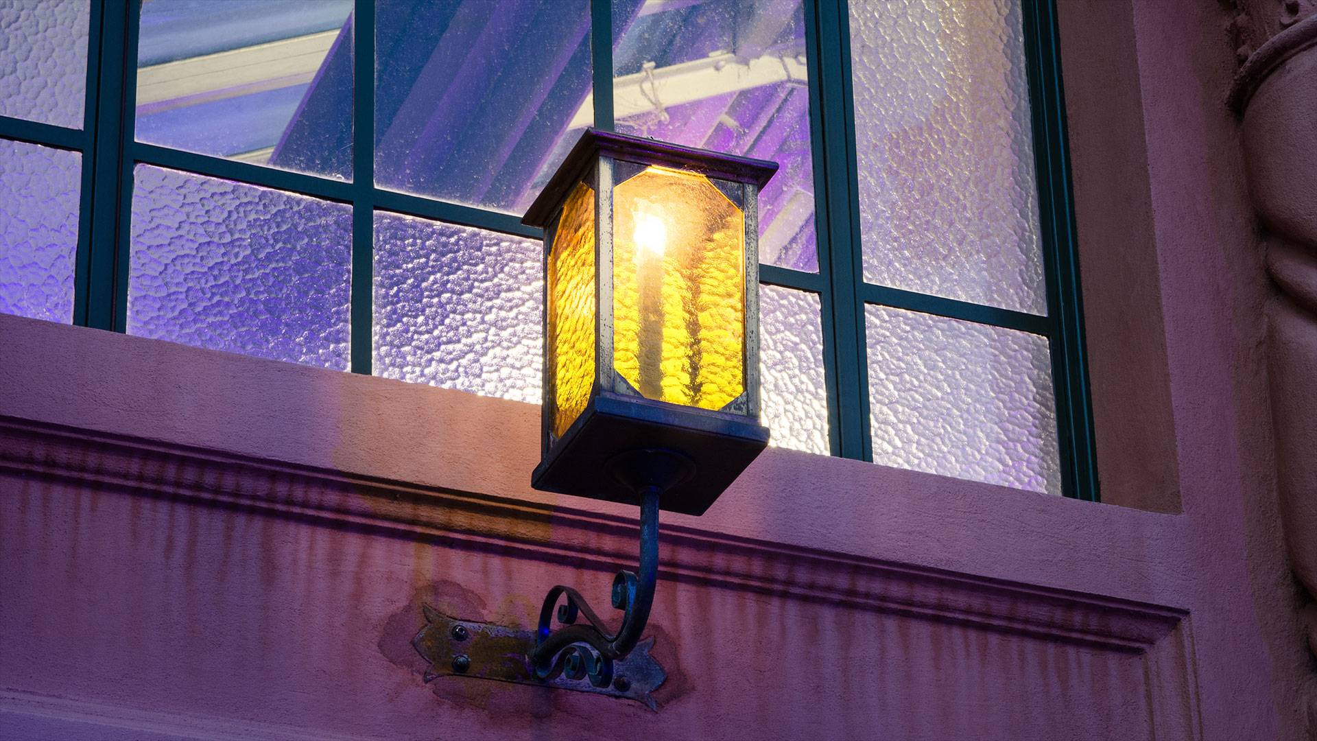 A spectacle designed using the Latitude, Max Mini and custom-made candle luminaries, working together to create seamless colour washes throughout the interior and exterior of the building.