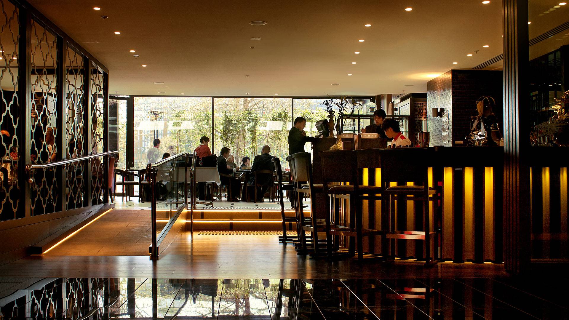 Lucky Chan, a restaurant located in the Crown Casino Complex in Melbourne involved multiple Coolon products. Strip lighting positioned at the bar provides an ambient warm glow from below, whilst strips lighting also highlights walkways, stairs and ramps.