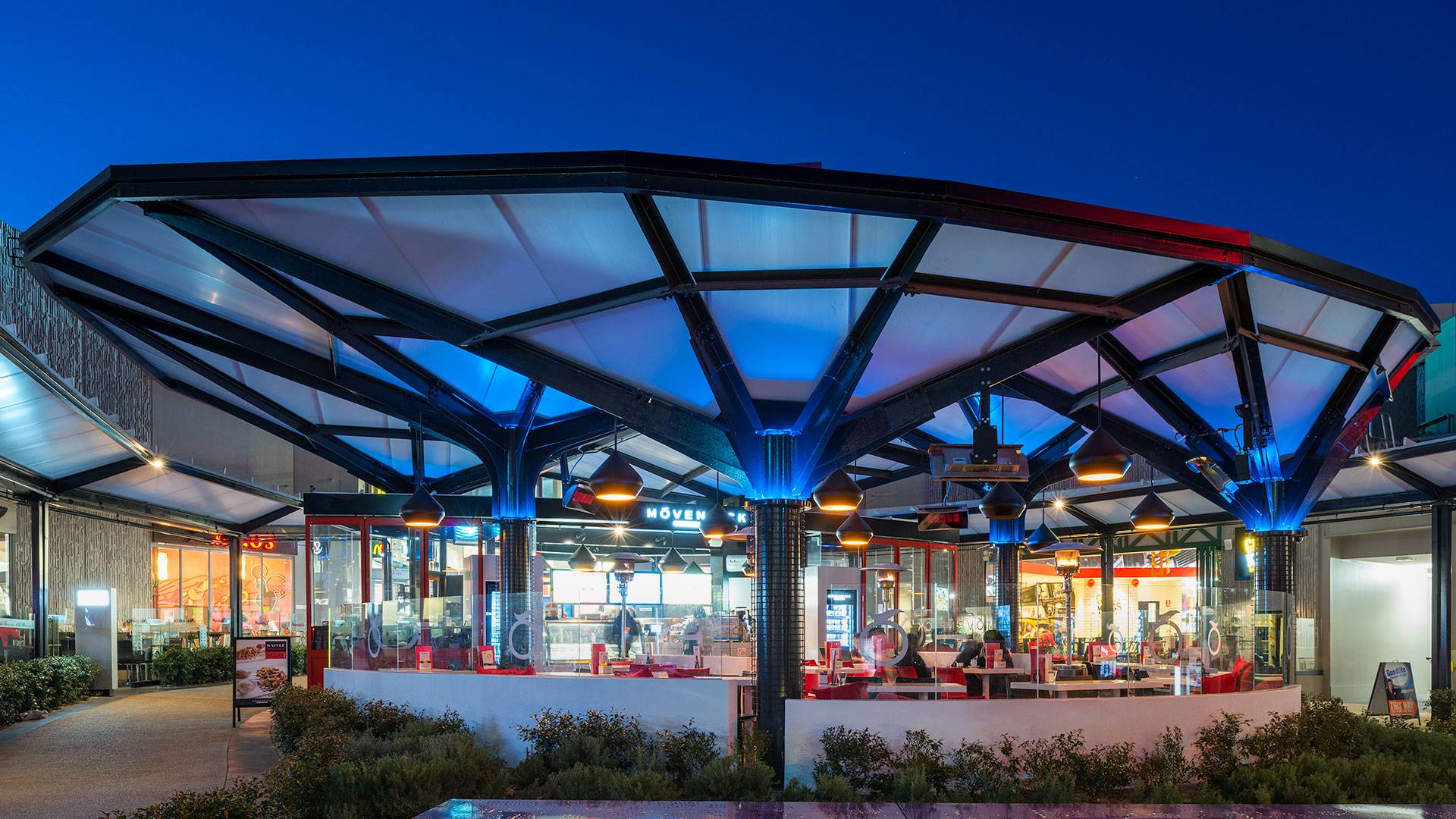 Small segments of Spectrum were all that was required to uplight the rooftop of this canopy. The segments can be tuned to different colours or programmed to run through a sequence to suit festive days or simply as an element of surprise for shoppers.