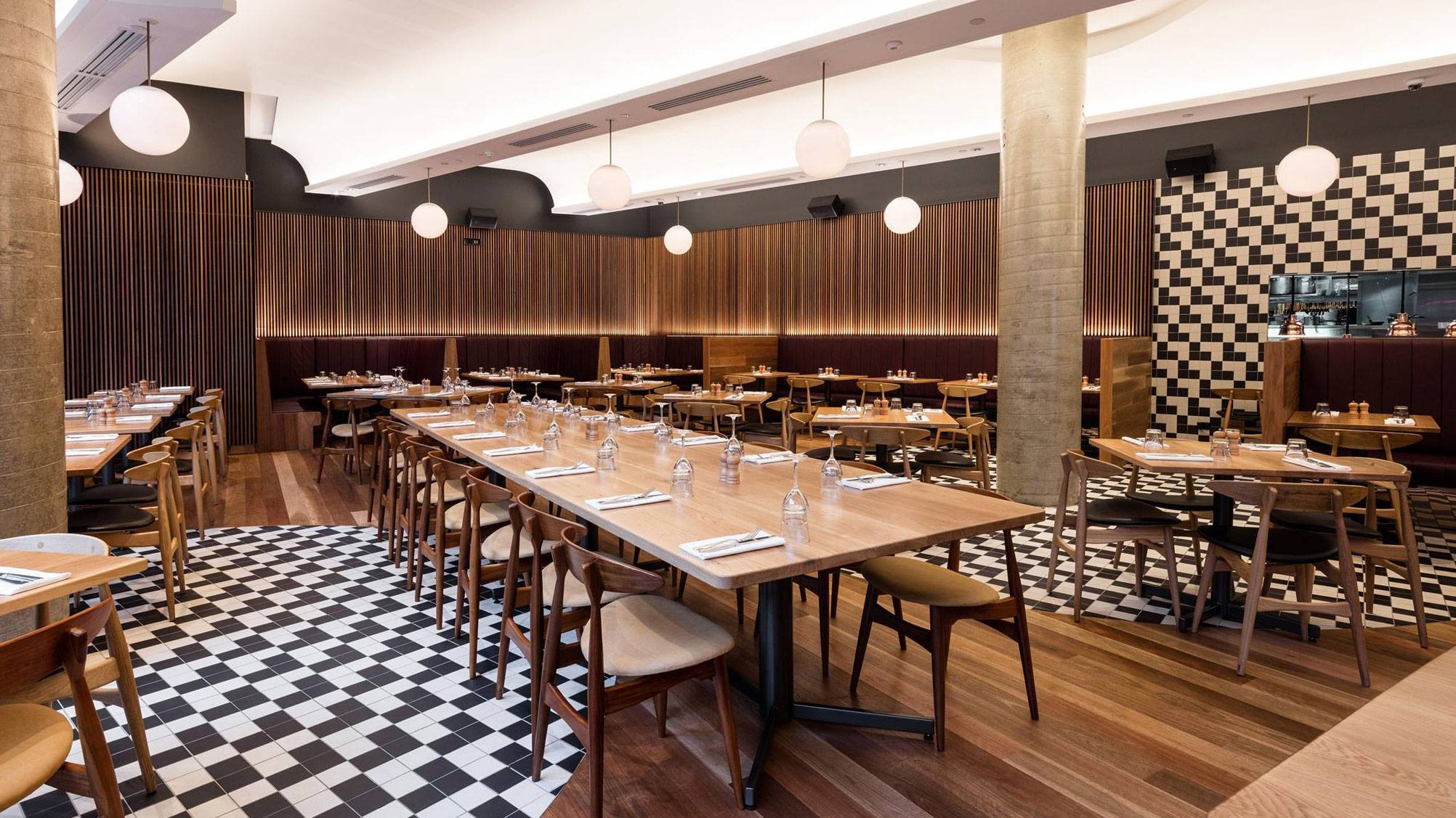 Primo X2 utilised as the cove light in this iconic Queensland restaurant.
