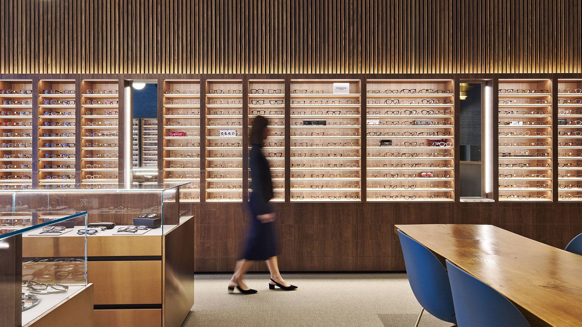 This stunning retail lighting design at Specialeyes Cottesloe features the ultra-compact Slim strip.