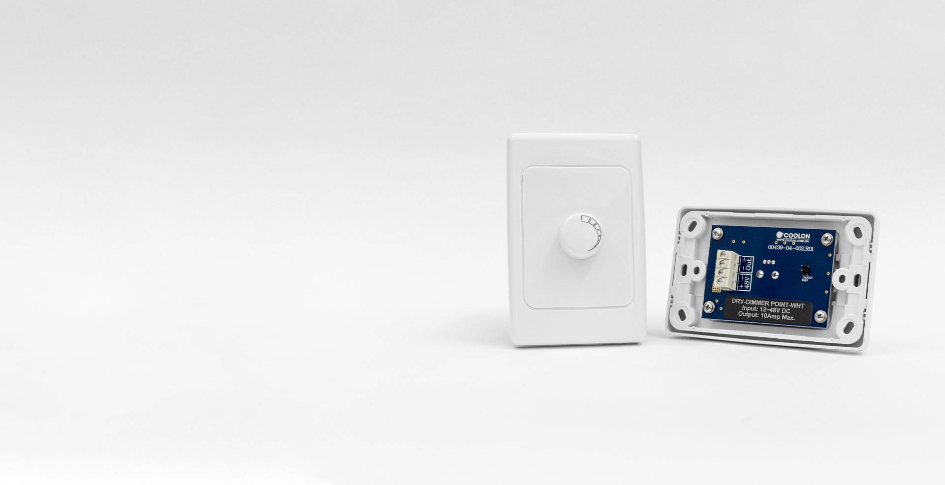 The Dimmer Point driver is designed to suit most indoor LED applications. A compact design allows it to be installed as a standard electrical faceplate.
