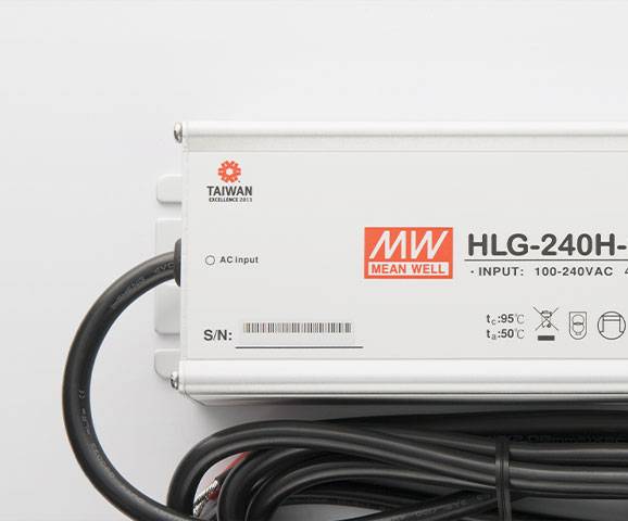 90 – 305VAC input, built-in active PFC function
Metal case, IP67 / IP65 design for indoor or outdoor installations
Function options:
output adjustable via potentiometer; 3 in 1 dimming (1 ~ 10VDC or 10V PWM signal or resistance); timer dimming