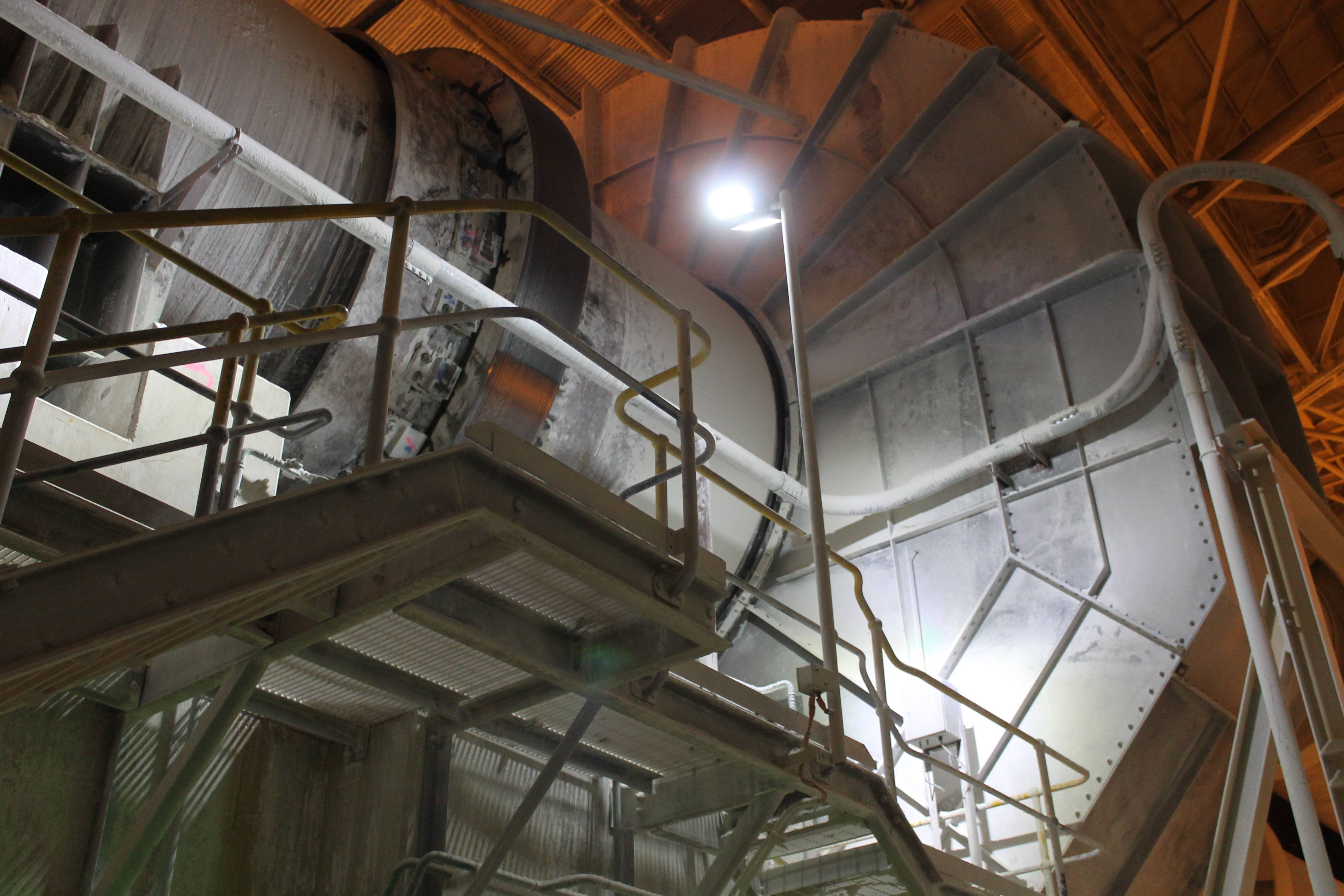 Coolon DLKs are installed on a cement manufacturing plant in Munster. 