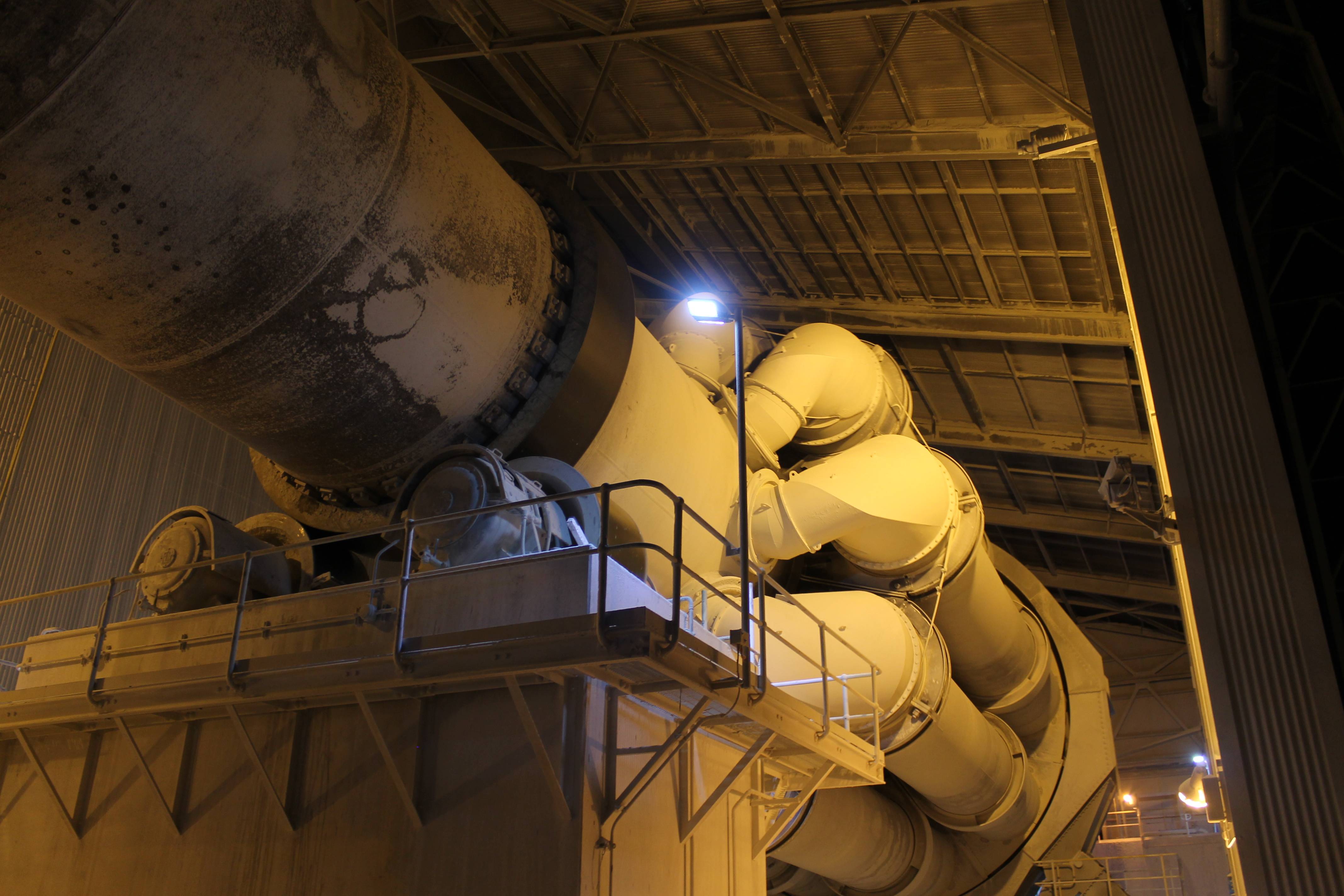 Coolon DLKs are installed on a cement manufacturing plant in Munster. 