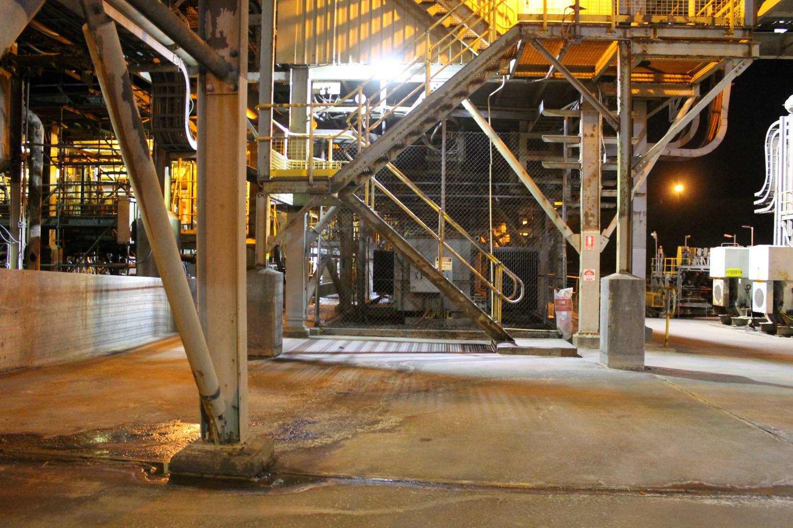 Coolon DLK, DLK2 and EMDLK2 are illuminating nickel mine facilities in Western Australia. 