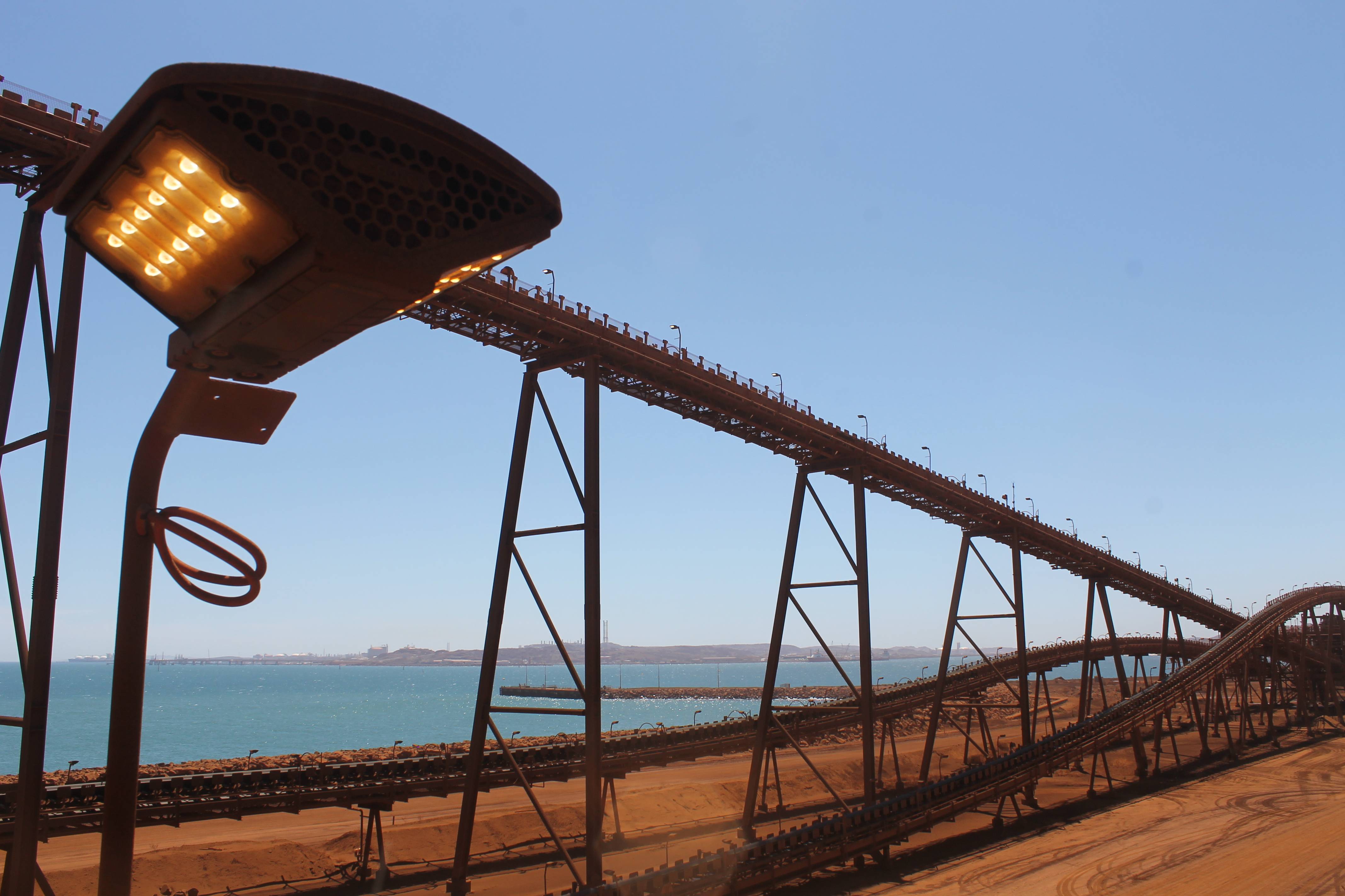 Port lighting on a mine site means dust, dirt, mud, and all kinds of dirty. Coolon DLKs are designed to perform and prosper in the toughest environments. 