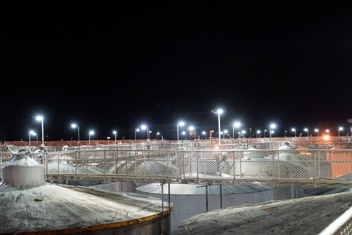 A replacement project updating HPS lights to Coolon DLKs on a large winery in Mildura. Bright industrial LED Lighting.