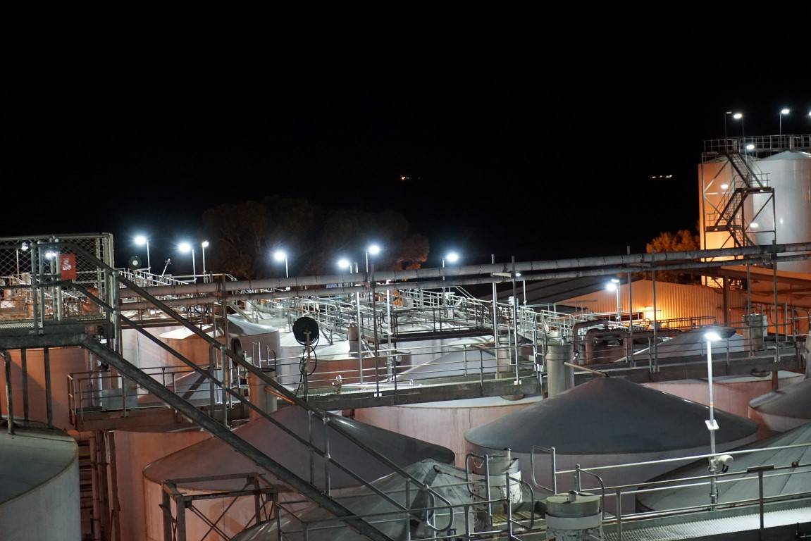 A replacement project updating HPS lights to Coolon DLKs on a large winery in Mildura. Bright industrial LED Lighting.