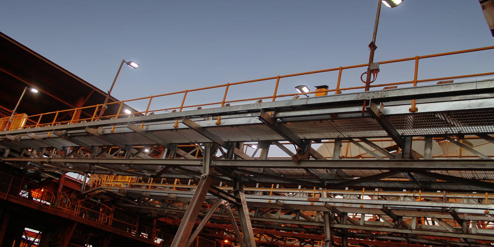 ExDLK LED Conveyor / Are light in application, installed on an industrial conveyor