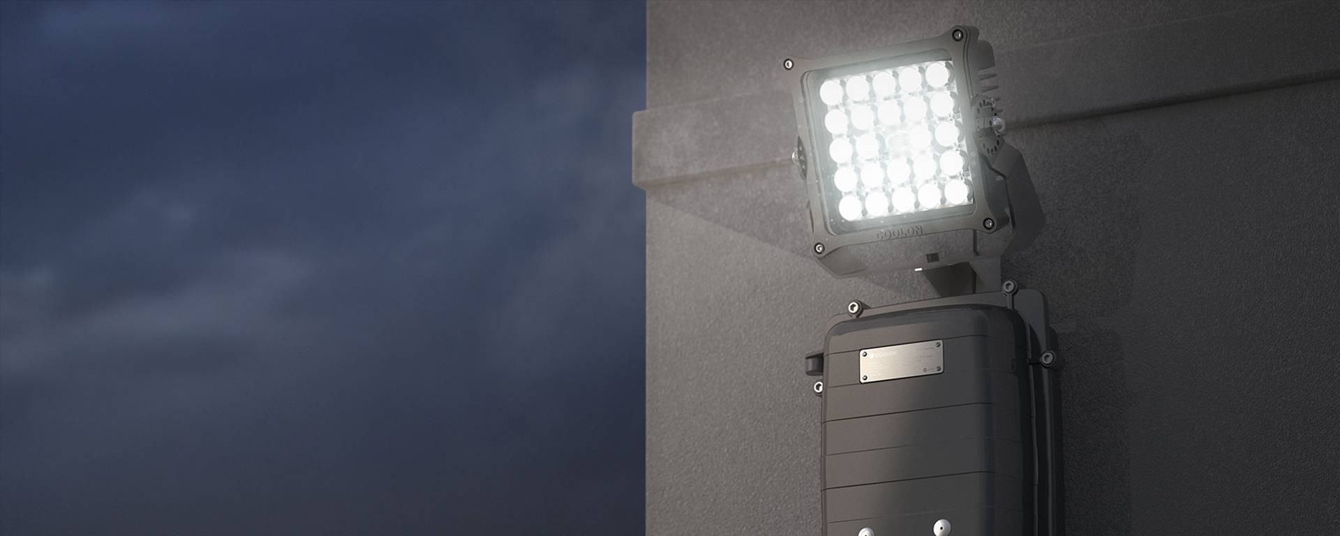 Unlike conventional LED floodlights, the Warden LED was designed to withstand constant abuse.
Resistant to Vibration
Impact/Shock Proof
Chemical Resistant
High Pressure Washable
Unaffected by Severe Temperature Variations